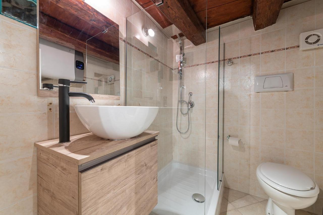 Aquamarina Apartment Каляри Екстериор снимка
